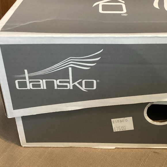 NWT Dansko womens  Black Leather Boots - Picture 2 of 9